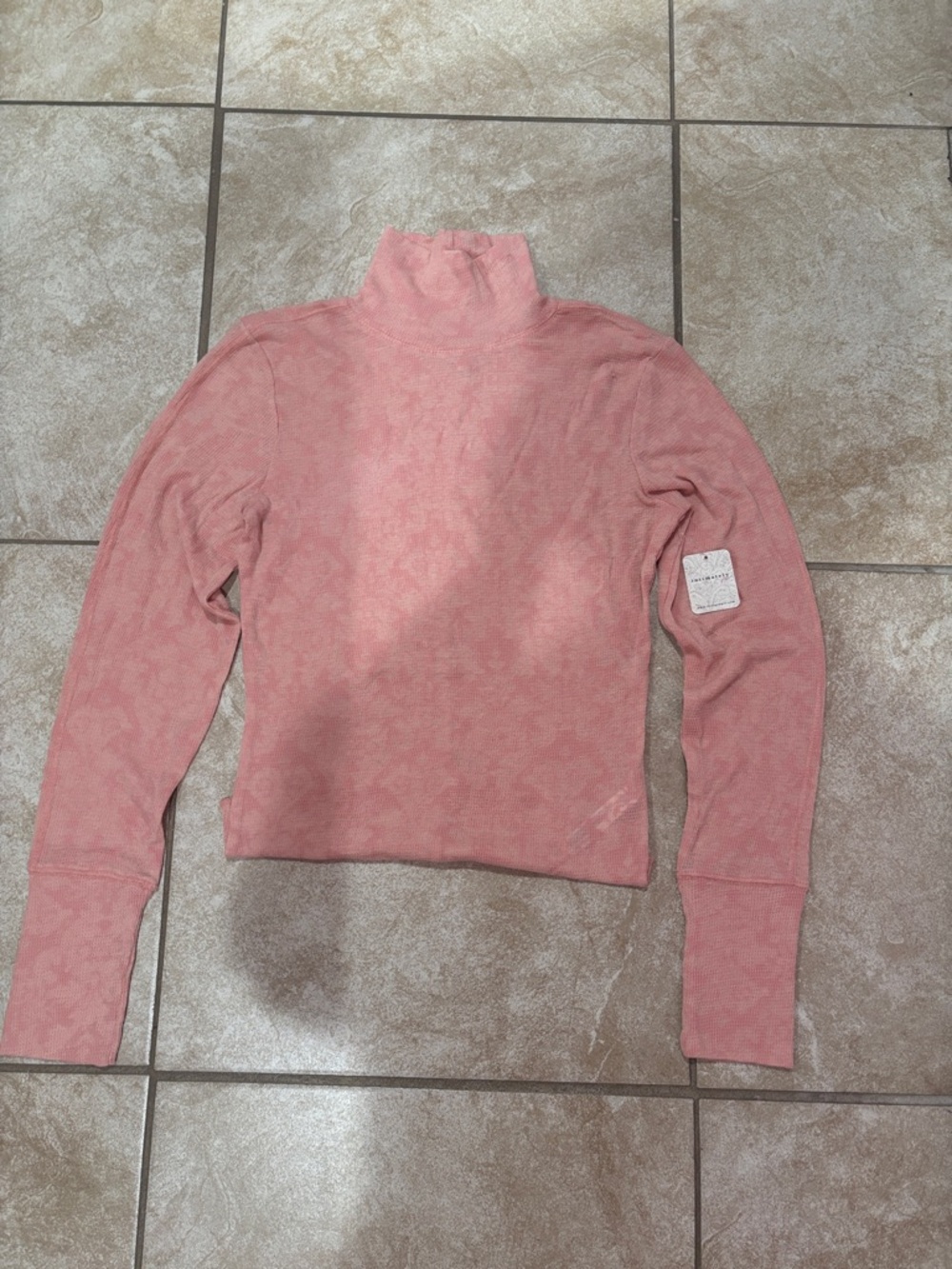 Free People NWT size Medium Cropped Mock Neck Long Sleeve Top in Dusty Pink